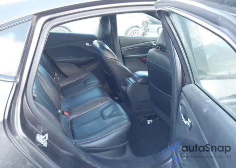 2015 Dodge Dart Gt z USA, uszkodzony, nr VIN 1C3CDFEB0FD180794